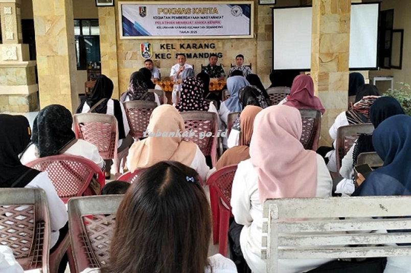 Tumbuhkan Ekonomi Kreatif Mikro, Kelurahan Karang Gelar Pelatihan Pembuatan Keripik Singkong