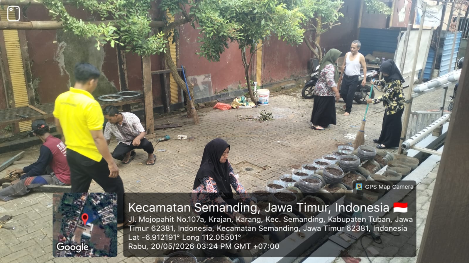 Melalui Semangat Gotong Royong Kita Wujudkan Kekompakan Pemerintah Kelurahan Karang